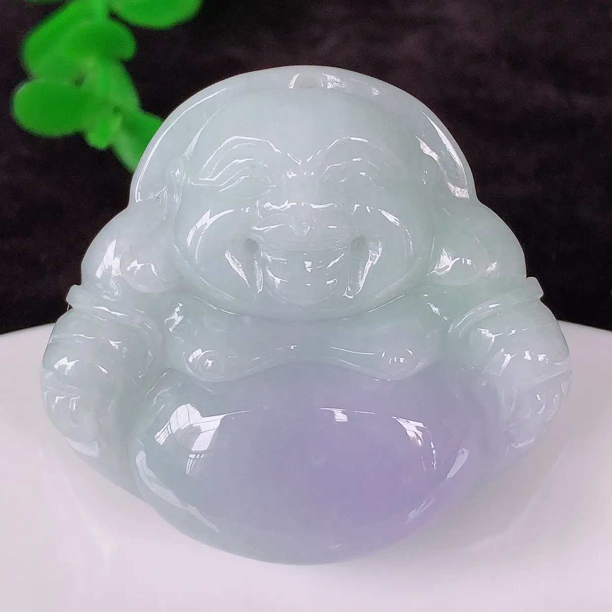 自然光实拍，冰润冰糯种紫罗兰翡翠佛公吊坠，饱满， 佛公亦保平安，寓意有福（佛公）相伴，配戴优雅迷人！#46.28
