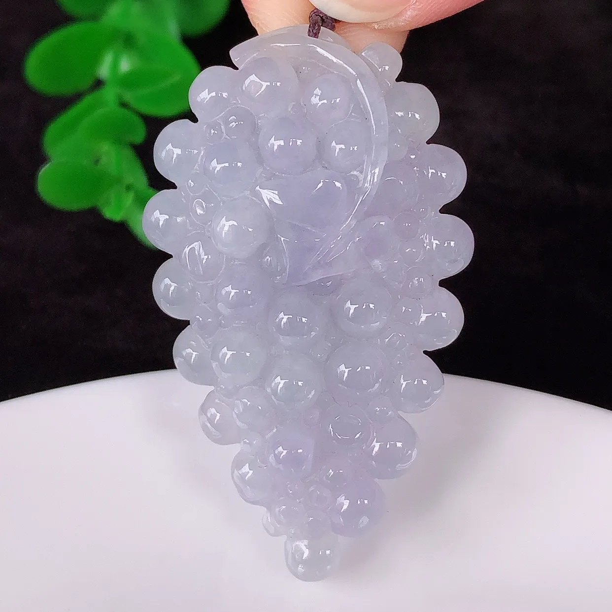 自然光实拍，冰润冰糯种紫罗兰翡翠多子多福吊坠，种老水足 翠色灵动，寓意美好，佩戴时尚出众！#41.2