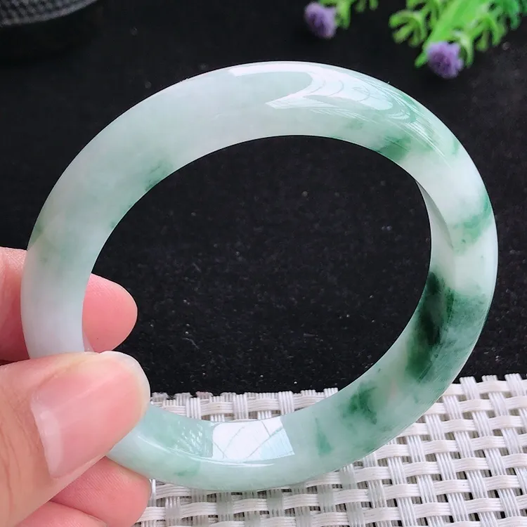 自然光55.5/11.8/8.3老坑精美冰润飘花手镯翡翠玉镯美人镯