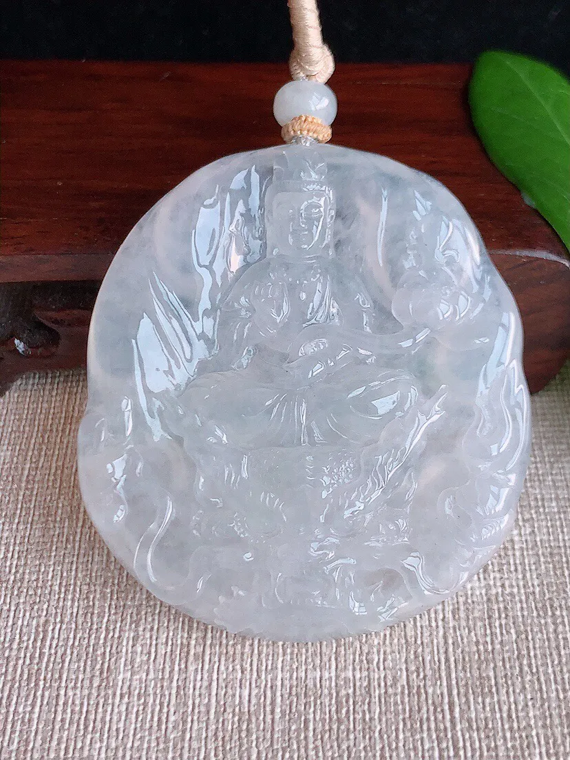 a货翡翠老坑冰种白月光大势至菩萨吊坠 尺寸56×50.4×7.6mm 重量47.80g 0629