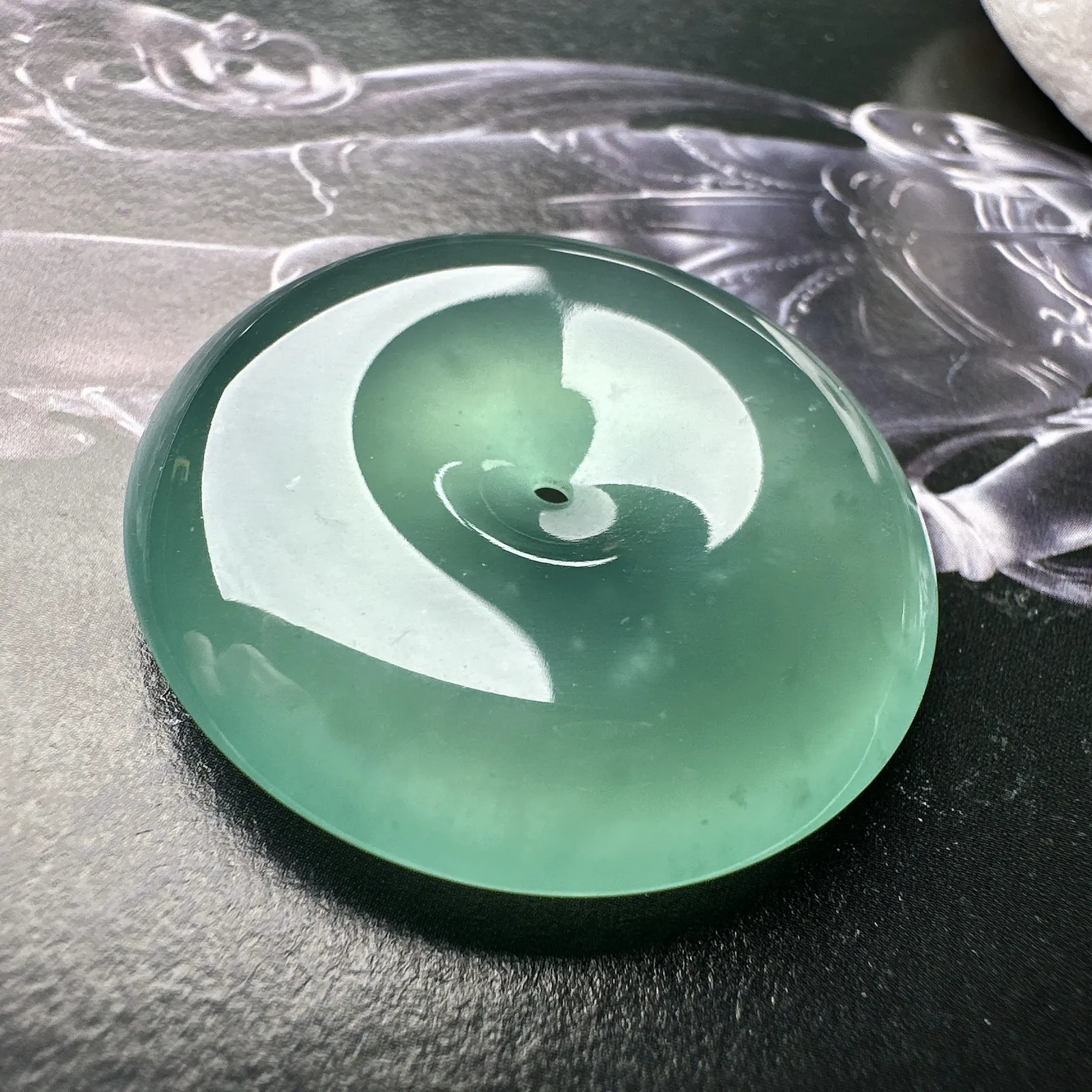 【冰种大平安扣】老坑雪花棉，质地细腻，品质很好，冰感十足，胶感明显