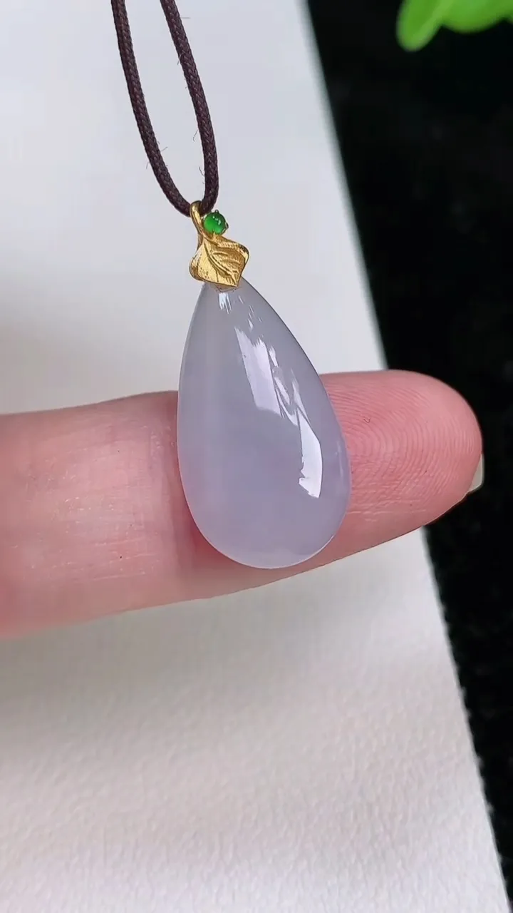 天然A货翡翠18k金紫罗兰水滴吊坠，尺寸21-11.5-3.8，重量:1.77g
7月1日