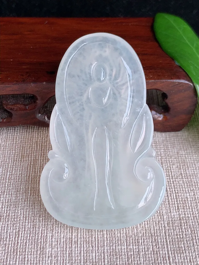 天然A货翡翠白月光千手观音吊坠尺寸62.5×38.4×5.4m量25.50g 0629