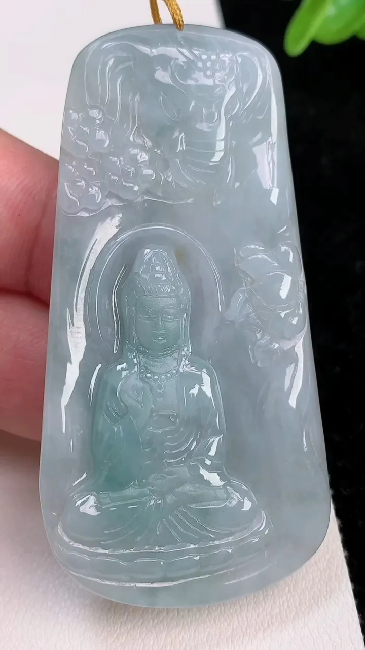天然A货翡翠飘花普贤菩萨吊坠，尺寸65.2-33-5.2，重量:24.98g
7月1日