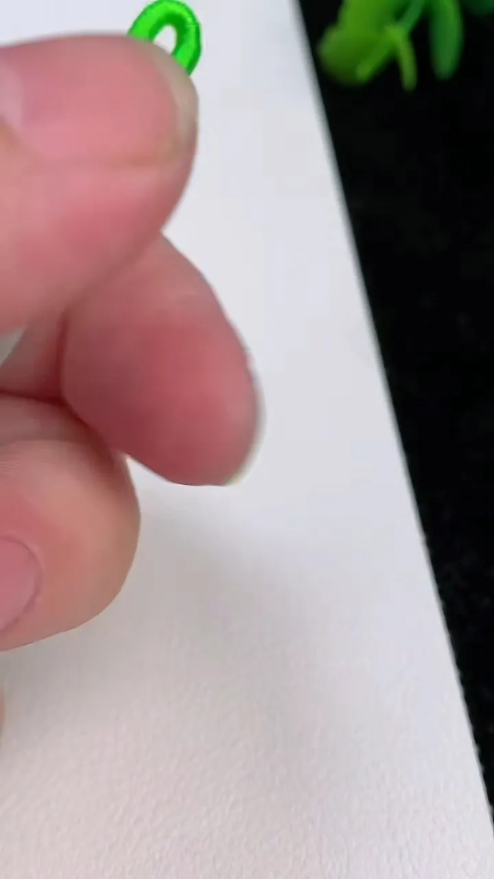天然A货翡翠观音菩萨吊坠，尺寸50.2-34-5.6，重量:17.28g
7月1日