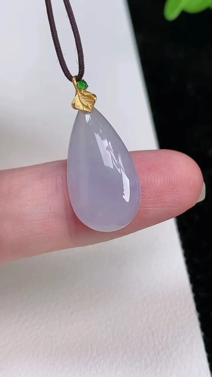 天然A货翡翠18k金紫罗兰水滴吊坠，尺寸21-11.5-3.8，重量:1.77g
7月1日