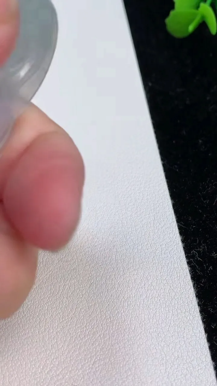 天然A货翡翠冰种观音菩萨吊坠，尺寸5194-32.5-5.2，重量:15.93g
7月1日
