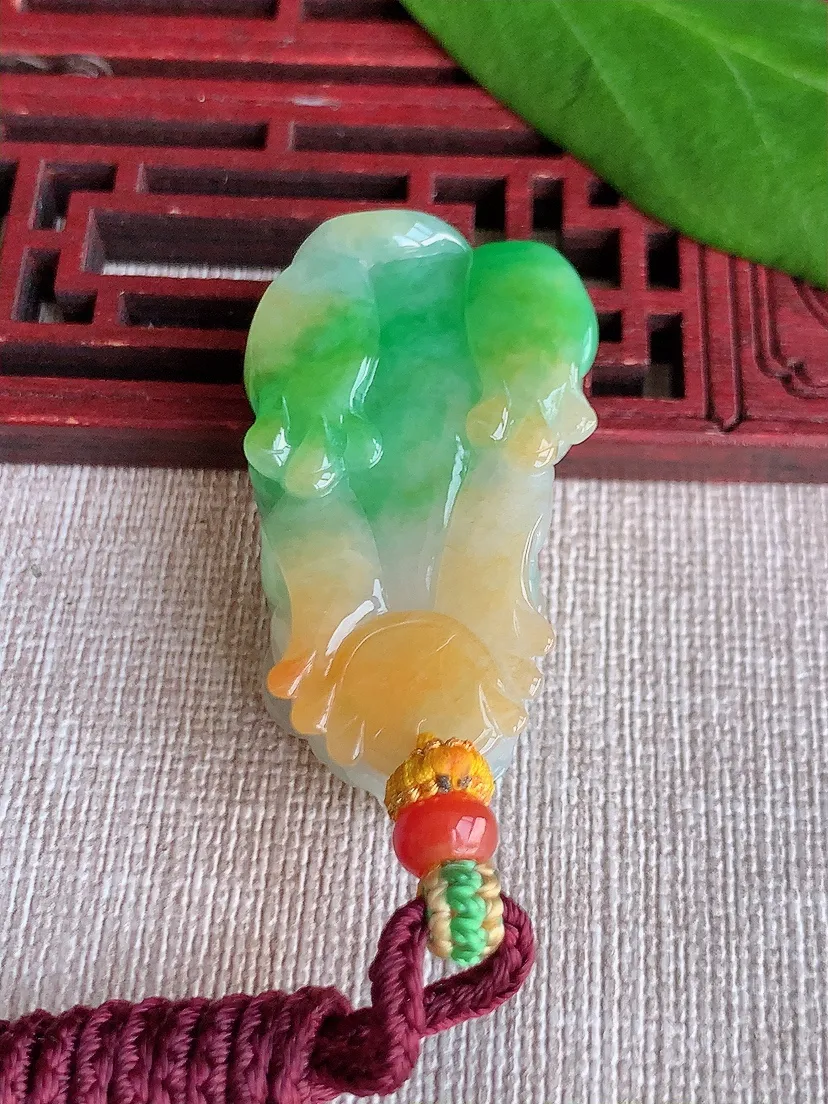 天然A货翡翠冰润黄加绿双彩招财貔貅吊坠 尺寸41×23×12.7m量28.95g 0629