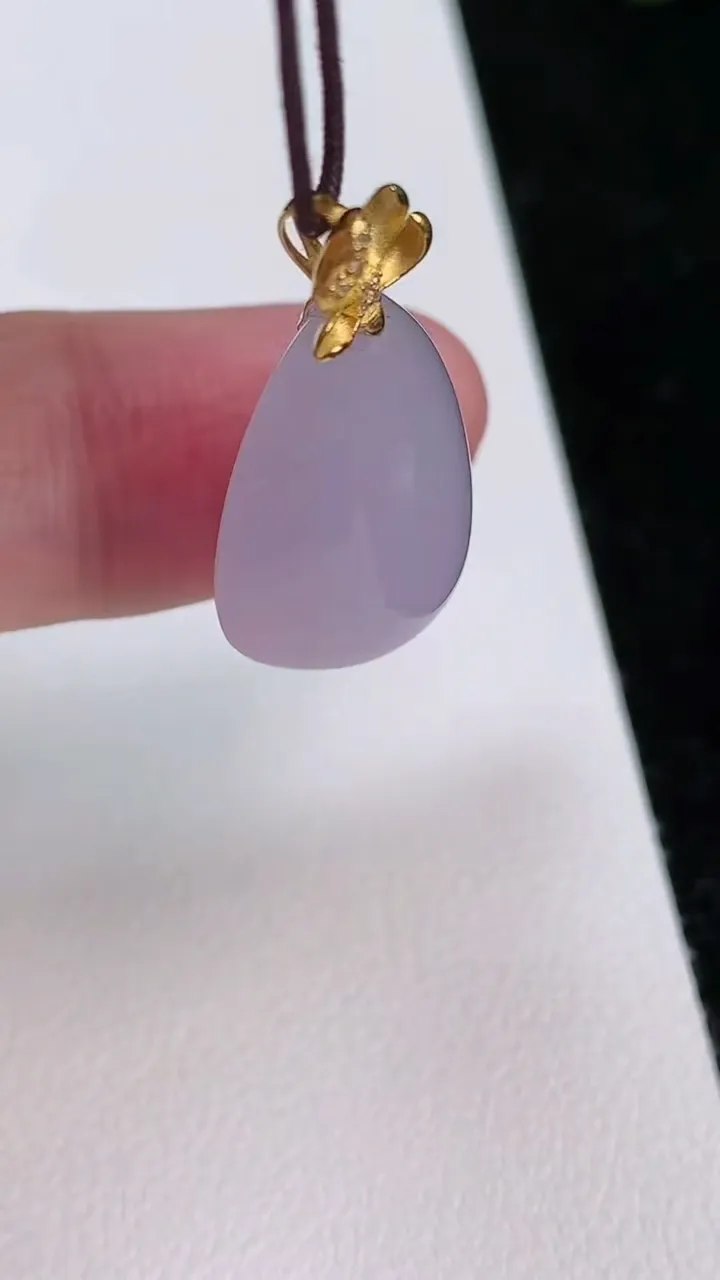 天然A货翡翠18k金紫罗兰水滴吊坠，尺寸29-23-15.5-9.7，重量:5.45g
7月1日