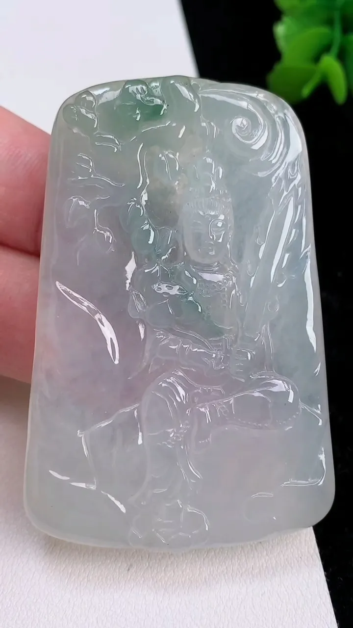 天然A货翡翠虚空藏观音菩萨吊坠，尺寸64-43-5.2，重:35.02g
7月1日