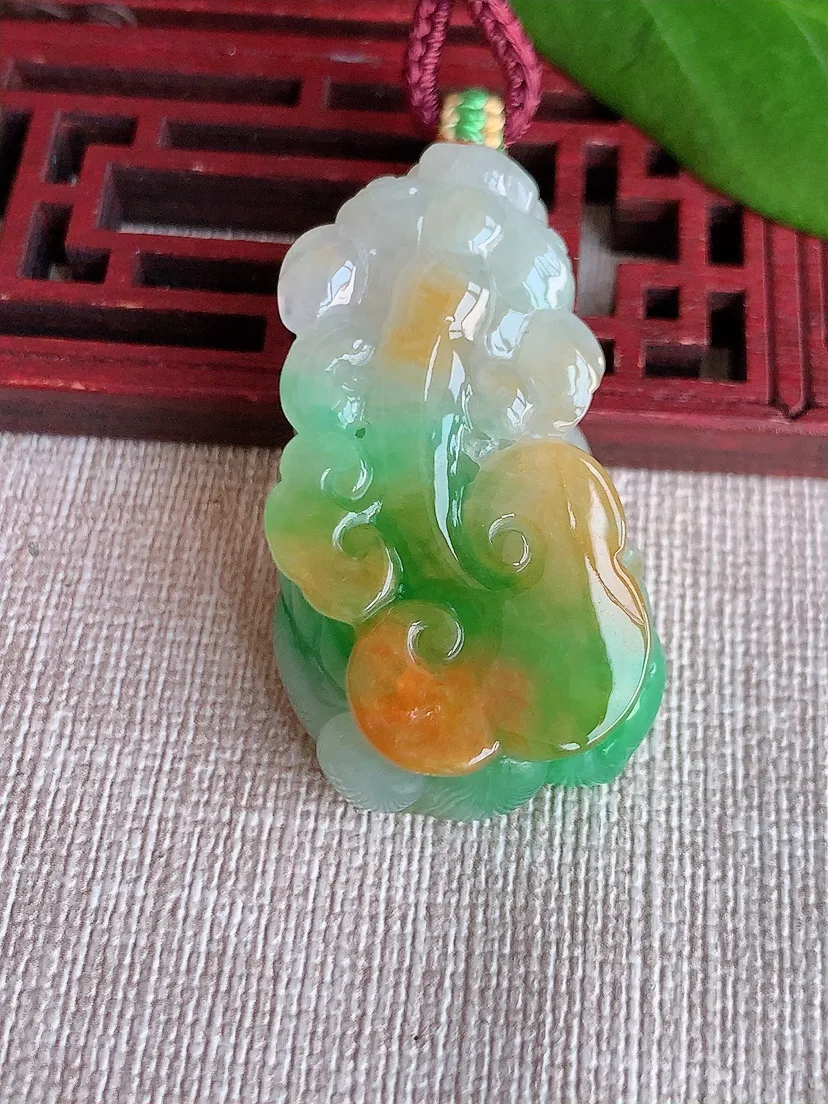天然A货翡翠冰润黄加绿双彩招财貔貅吊坠 尺寸41×23×12.7m量28.95g 0629