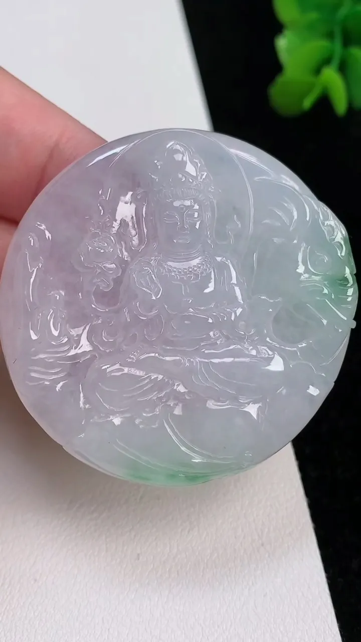 天然A货翡翠普贤菩萨吊坠，尺寸46.8-7.2，重:32.47g
7月1日