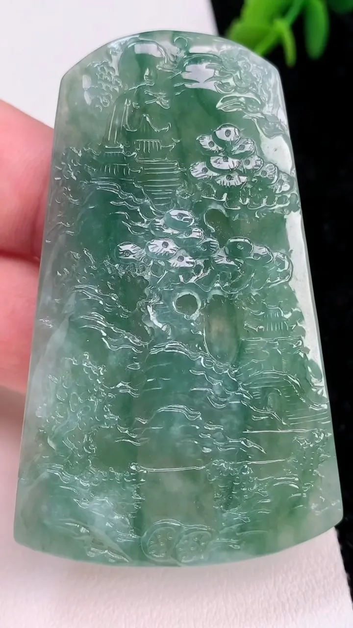 天然A货翡翠山水牌吊坠，尺寸66.2-41.8-4.9，重量:32.03g
7月1日