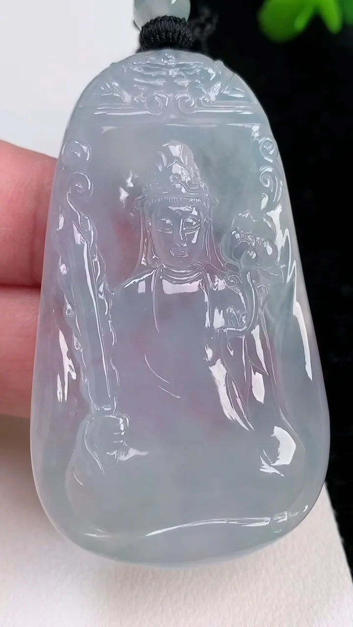 天然A货翡翠种紫罗兰虚空藏观音菩萨吊坠，尺寸60-35.5-5.2，重量:29.70g
7月2日