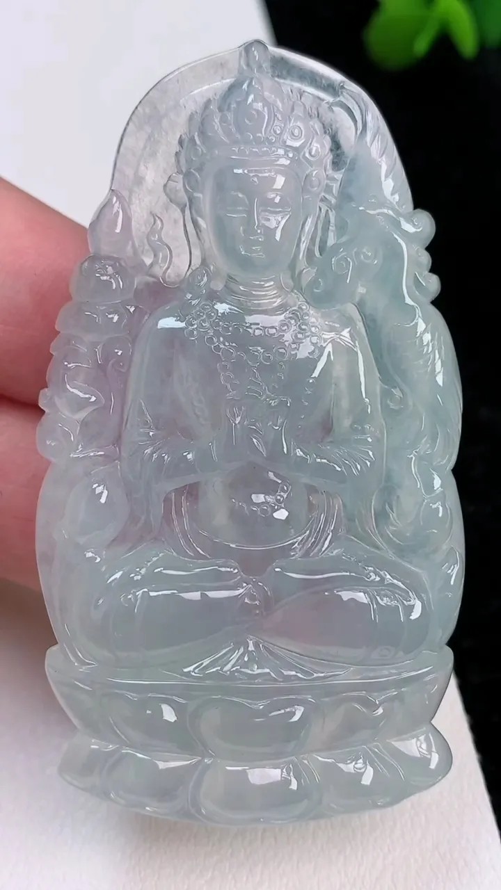 天然A货翡翠度母吊坠，尺寸66.4-36.8-5.7，重量:27.29g
7月2日