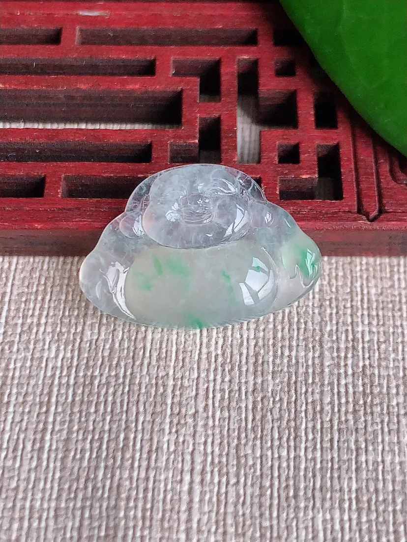 天然A货翡翠飘绿一刀切佛件尺寸17.3×25.6×3.6m量2.69g 0701