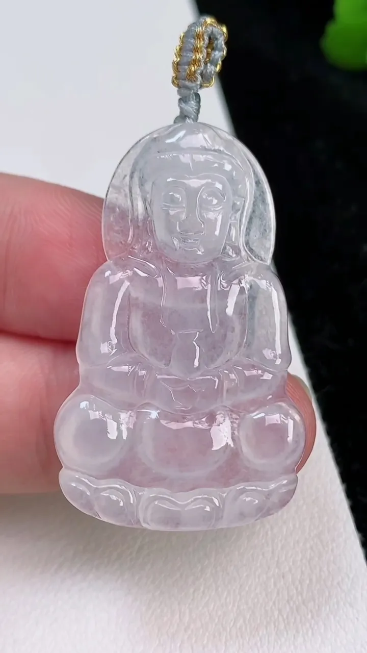 天然A货翡翠冰种观音菩萨吊坠，尺寸40-25-3.4，重量:6.14g
7月2日