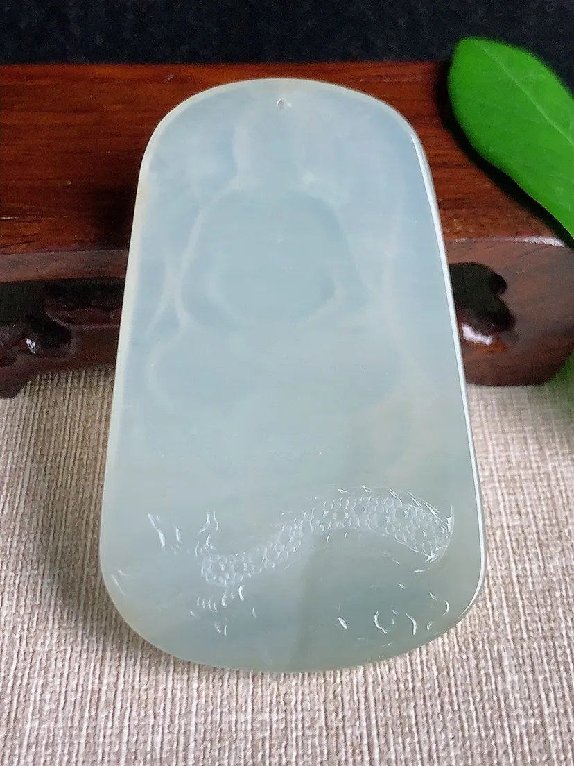 天然A货翡翠冰润晴底大日如来吊坠尺寸66.7×41.5×5.2m量31.90g 0701