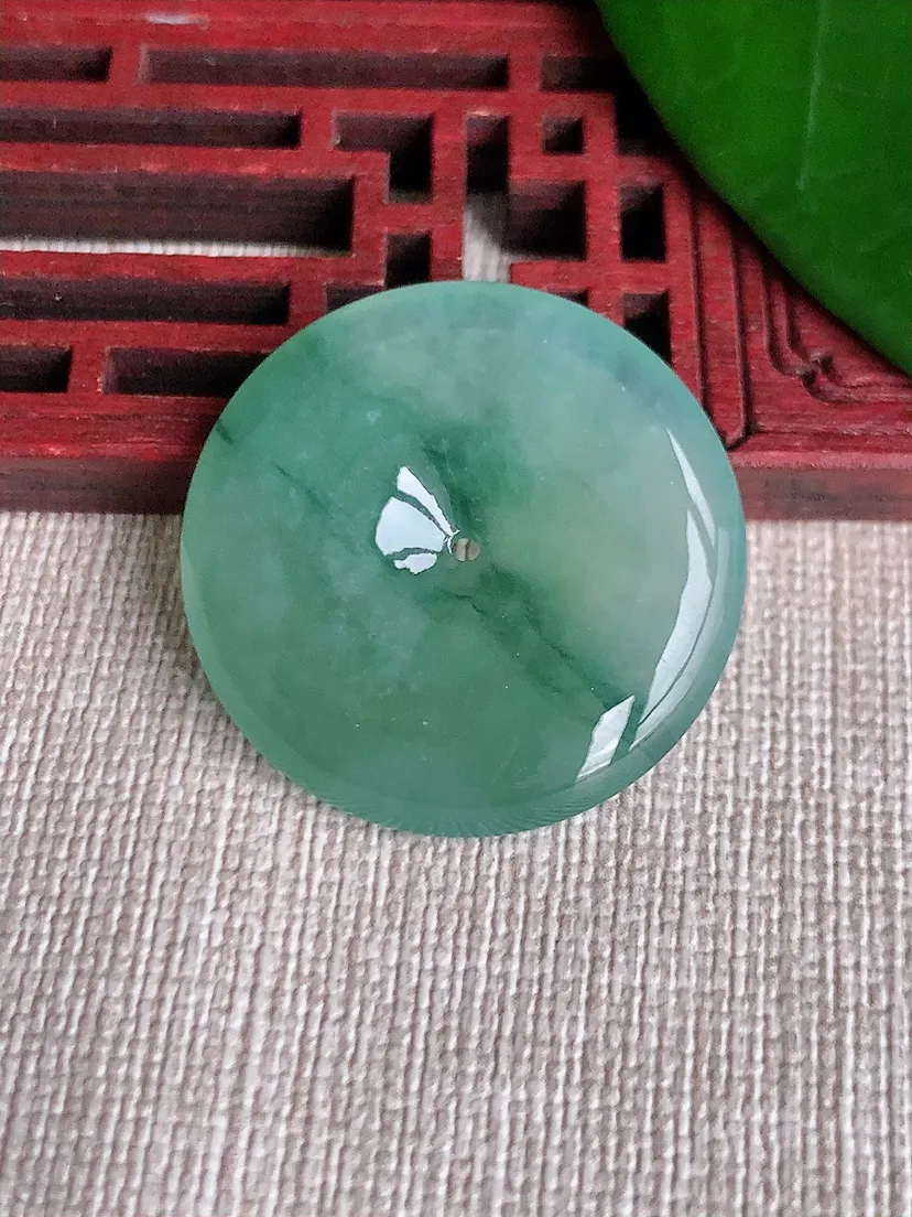 天然A货翡翠飘花平安扣吊坠尺寸28.4×5.2m量9.53g 0701