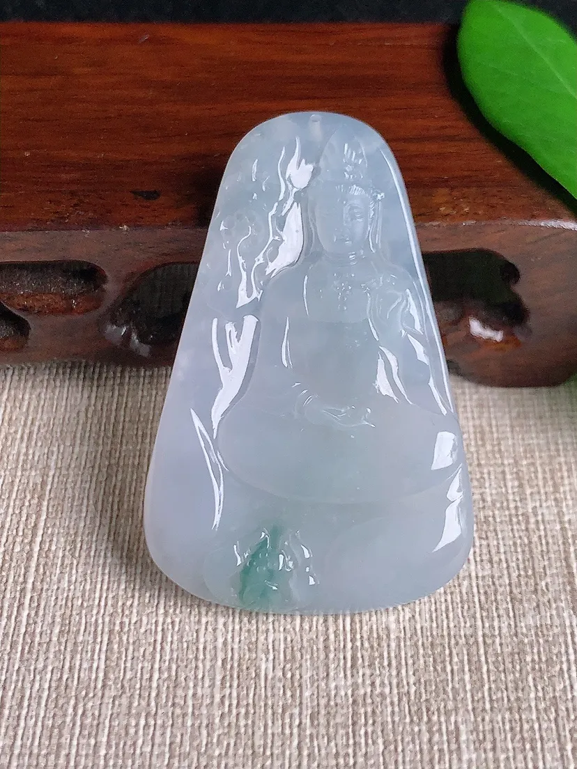 天然A货翡翠飘花观音吊坠尺寸50.8×32.4×5m量17.18g 0701
