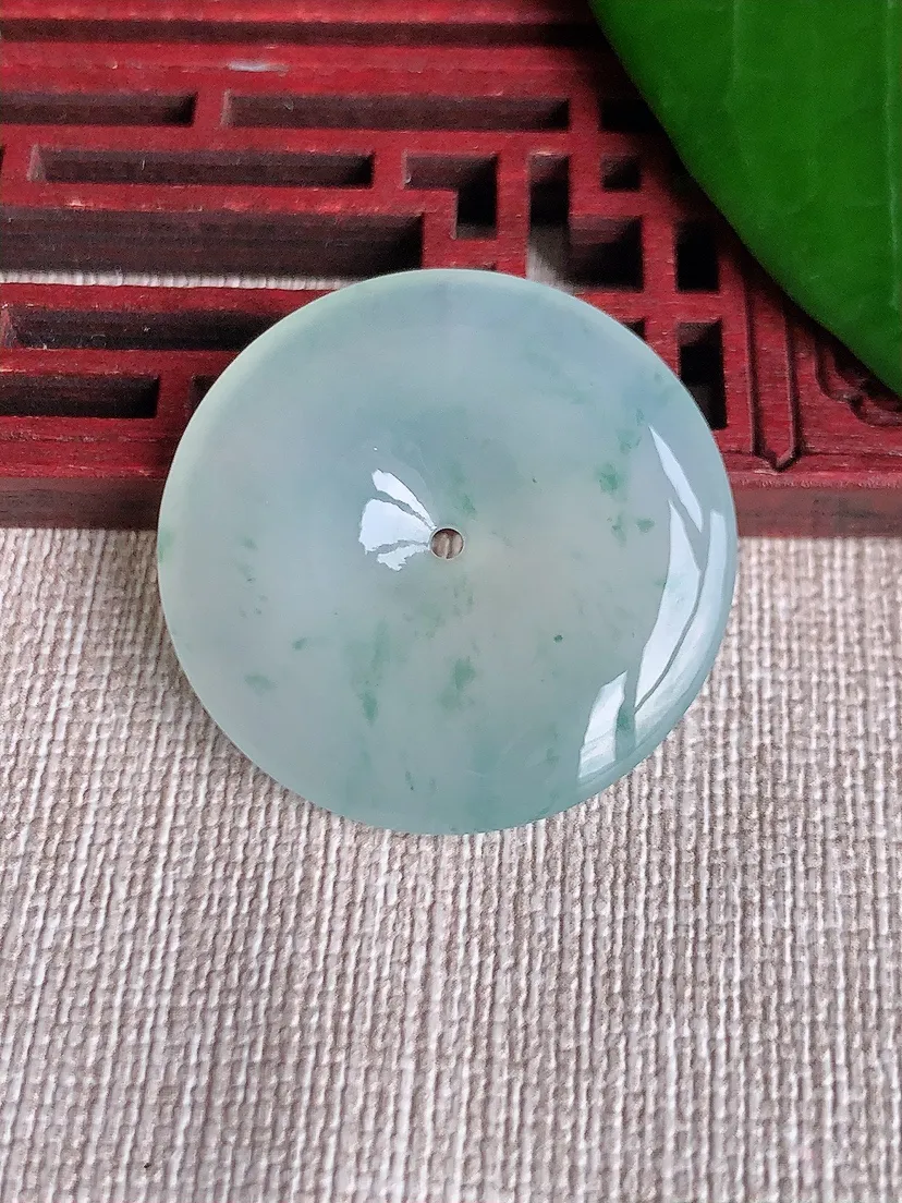 天然A货翡翠飘花平安扣吊坠尺寸31×5m量10.60g 0701