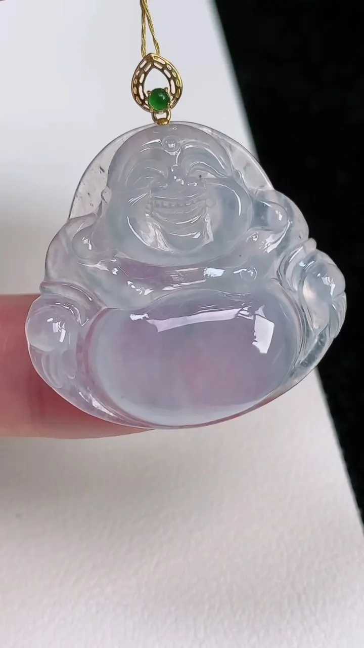 天然A货翡翠佛公吊坠，尺寸29.5-31.6-5.2，重量:8.00g
7月2日