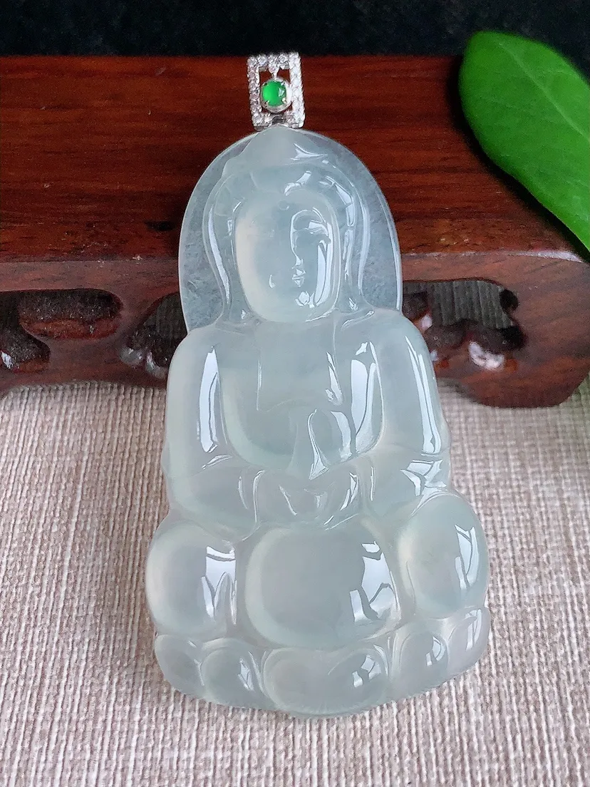 天然A货翡翠18K金伴晴水正装观音吊坠尺寸69×61×34.5×5.5m量21.60g 0701