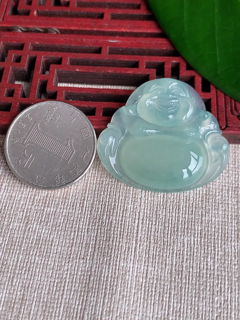 天然A货翡翠晴水佛公吊坠尺寸31.5×35.7×6m量11.66g 0701
