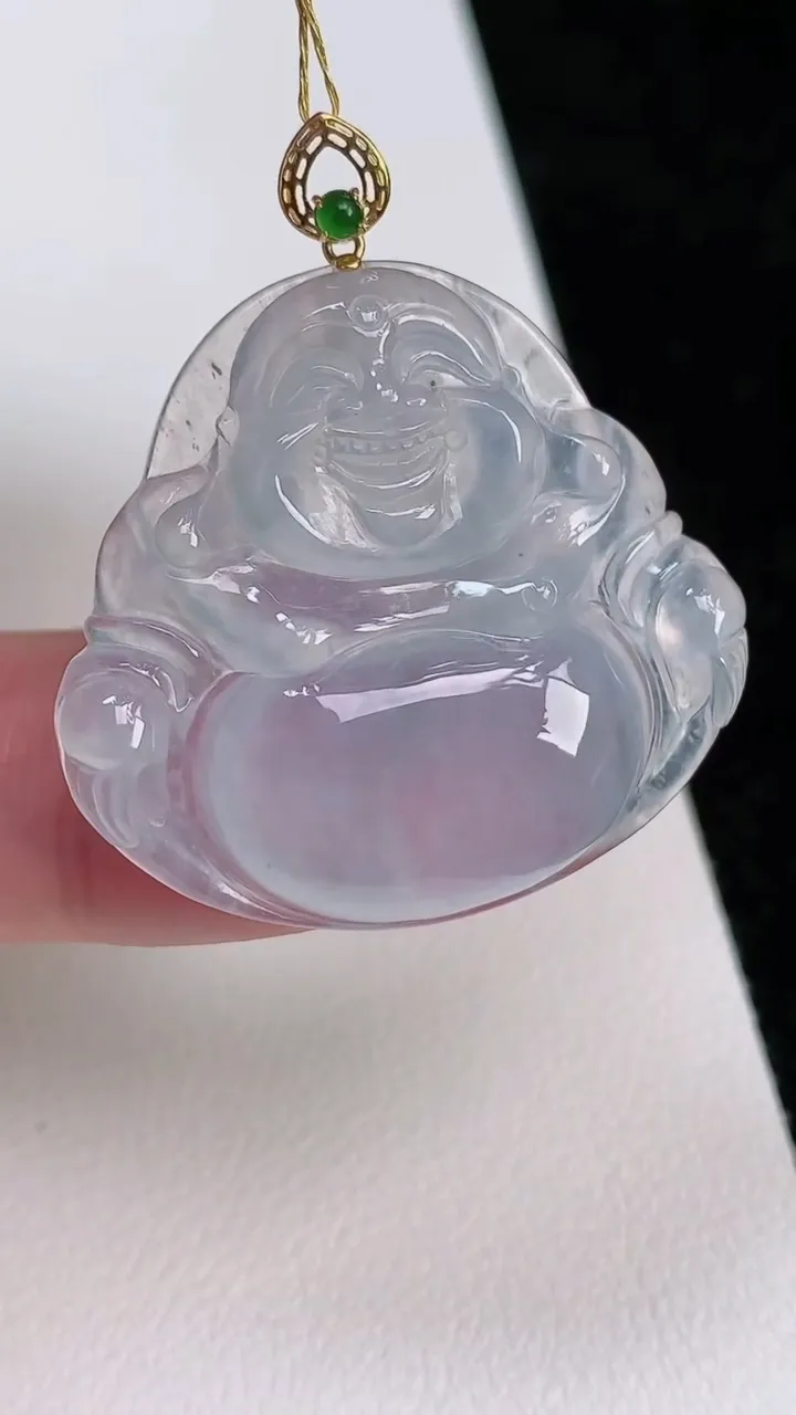 天然A货翡翠佛公吊坠，尺寸29.5-31.6-5.2，重量:8.00g
7月2日