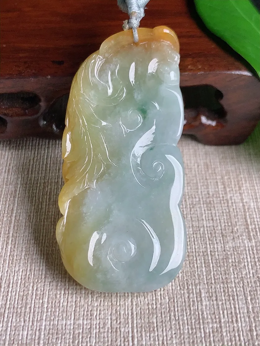 天然A货翡翠冰润飘黄翡龙凤牌龙凤呈祥吊坠 尺寸57.6×27.4×7.5m量26.70g 0701