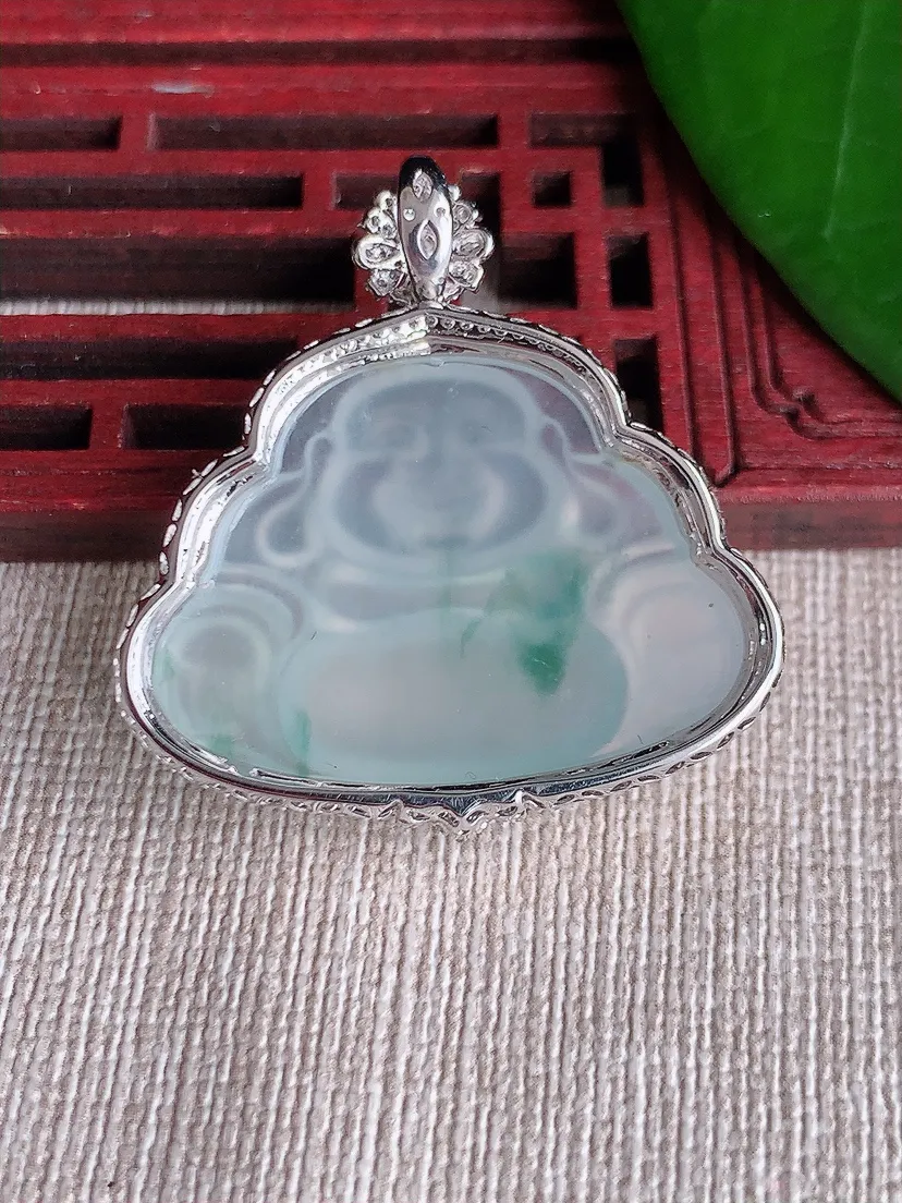 天然A货翡翠18K金伴飘花佛公吊坠尺寸36×34.5×8.2裸石22.7×31.4m量8.10g 0701
