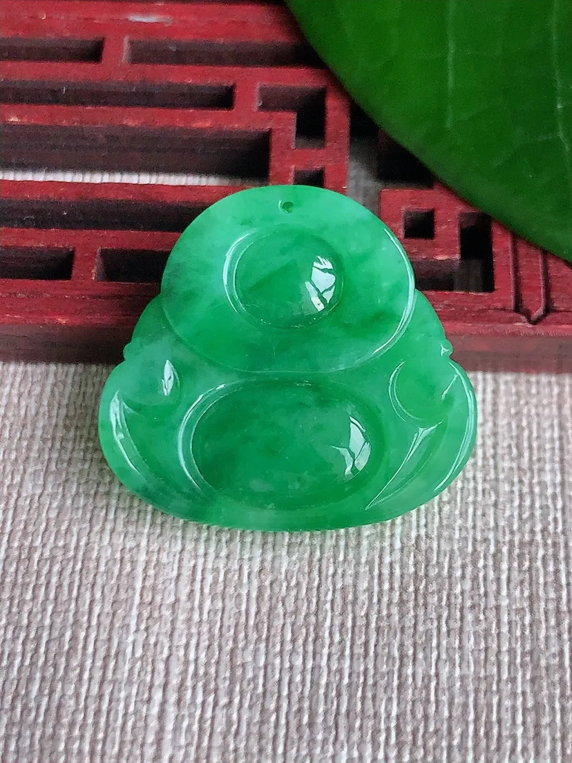 天然A货翡翠满绿佛公吊坠尺寸24.7×27×6.3m量6.96g 0701