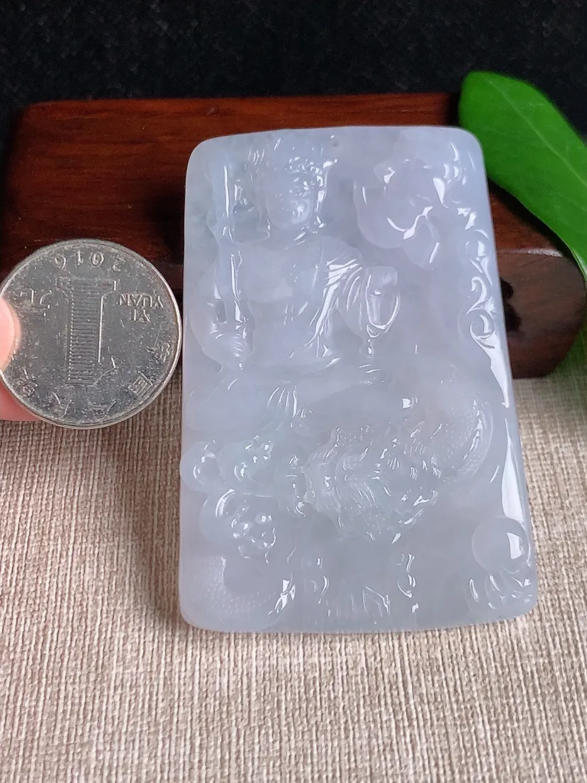 天然A货翡翠不动明王吊坠尺寸67×44.2×6m量45.83g 0701