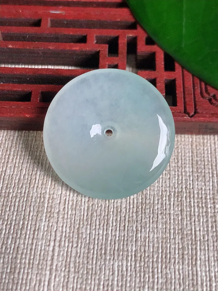 天然A货翡翠晴水平安扣吊坠尺寸27.6×4.8m量7.97g 0701