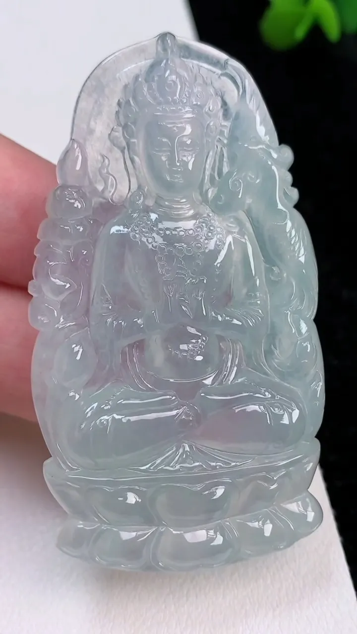 天然A货翡翠度母吊坠，尺寸66.4-36.8-5.7，重量:27.29g
7月2日