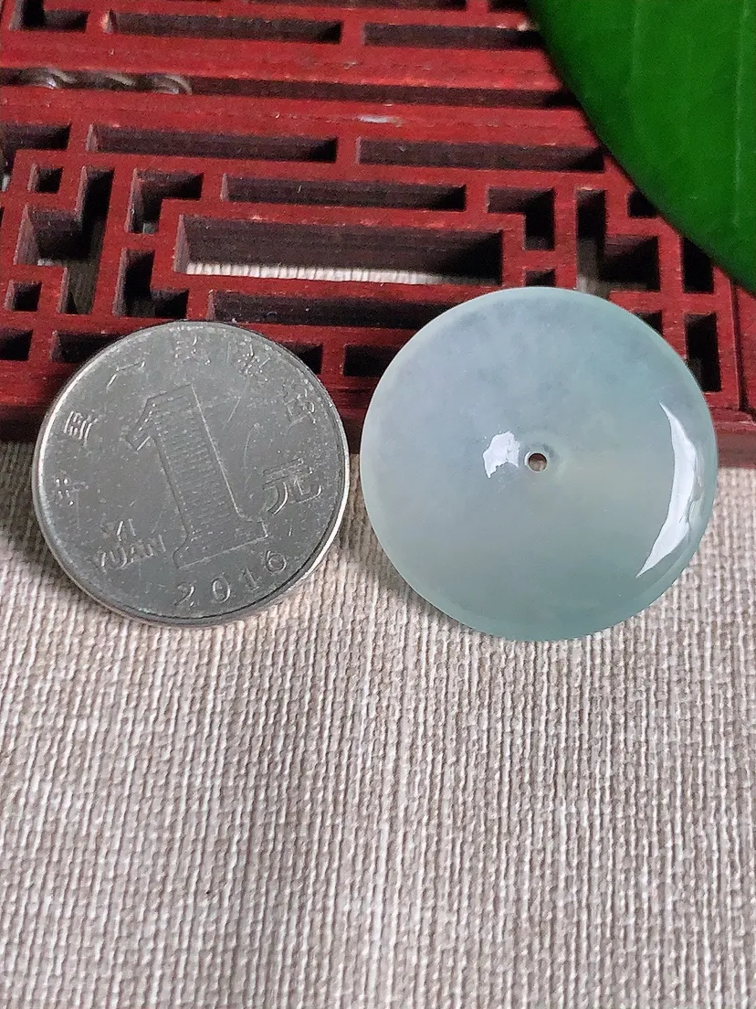 天然A货翡翠晴水平安扣吊坠尺寸27.6×4.8m量7.97g 0701