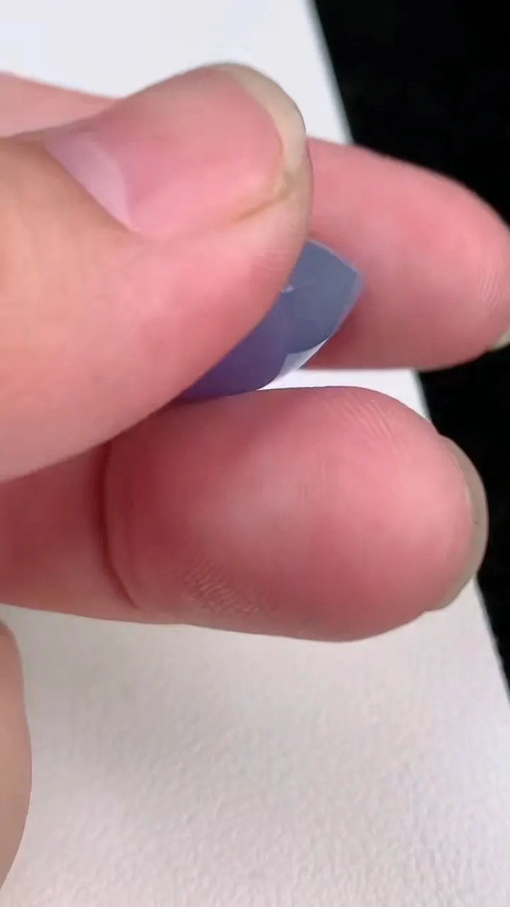 天然A货翡翠紫罗兰蛋面镶嵌件，尺寸18-17-10.5，重量:5.23g
7月2日