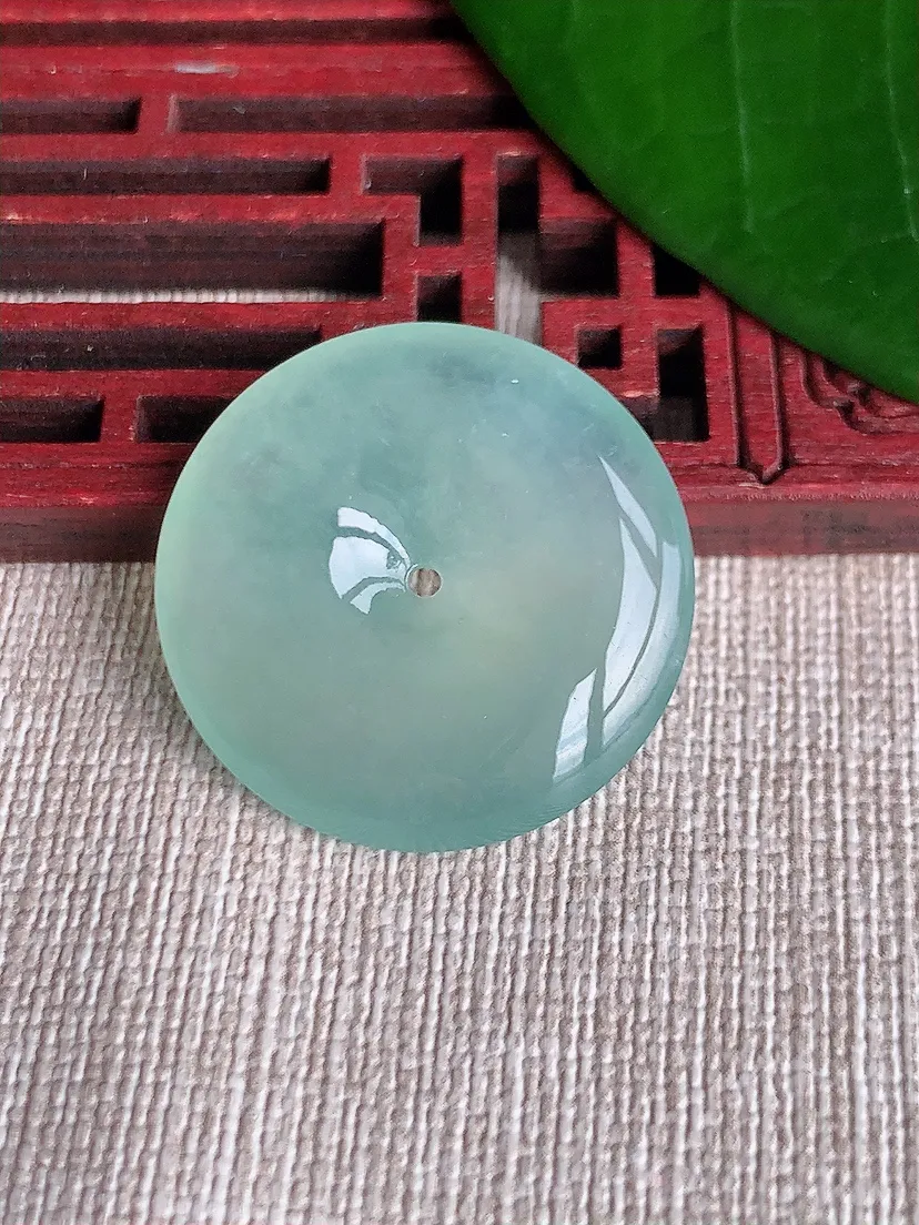 天然A货翡翠晴水平安扣吊坠尺寸27×5.2m量7.82g 0701