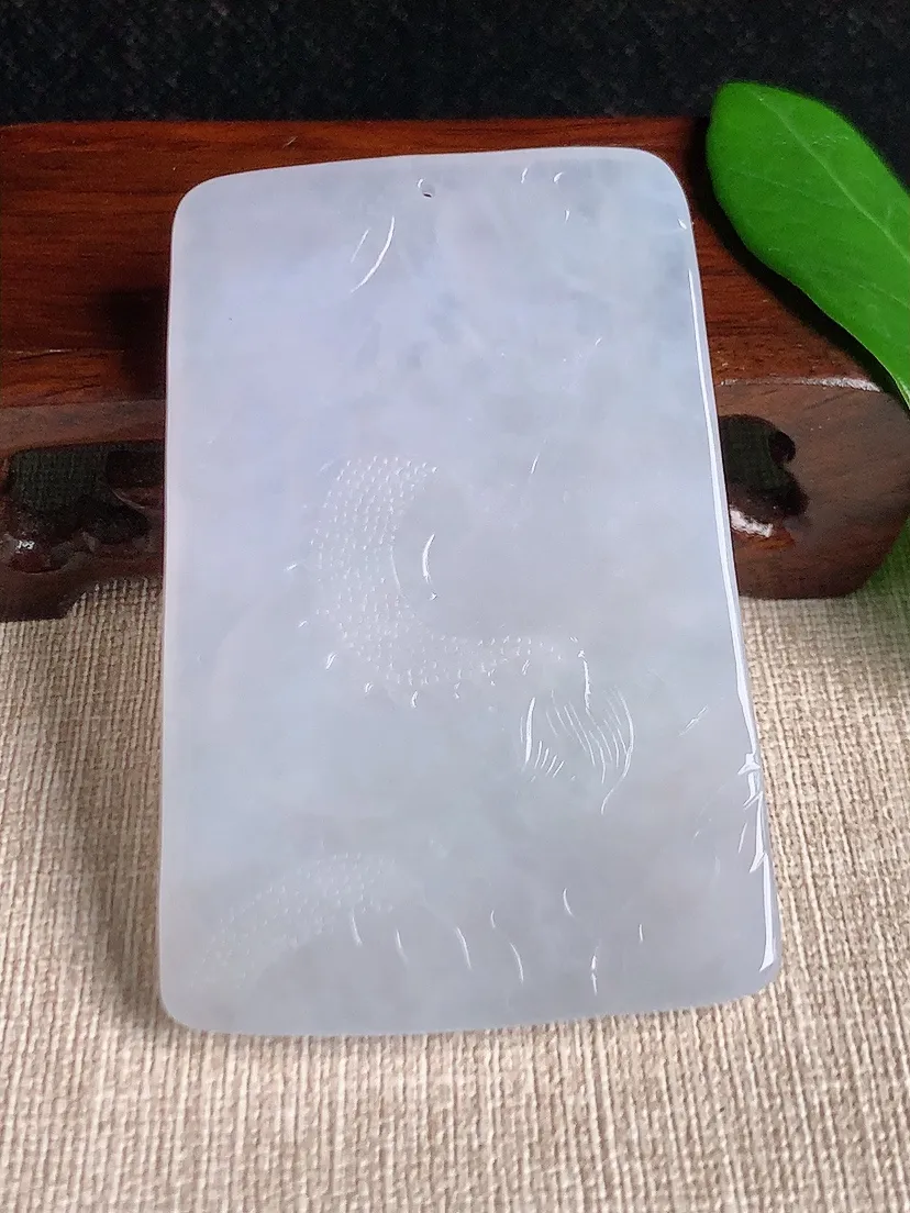天然A货翡翠不动明王吊坠尺寸67×44.2×6m量45.83g 0701