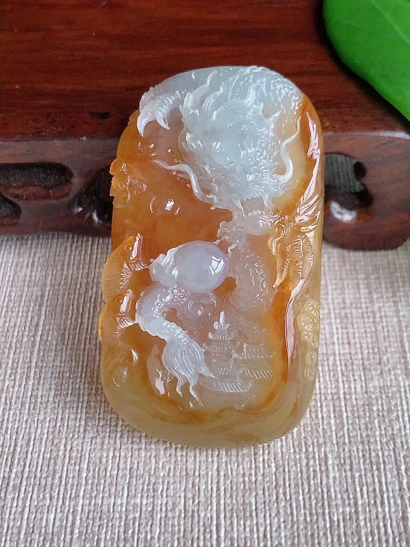 天然A货翡翠飘黄翡龙牌鱼跃龙门吊坠尺寸51.8×29.2×13.5m量35.75g 0701