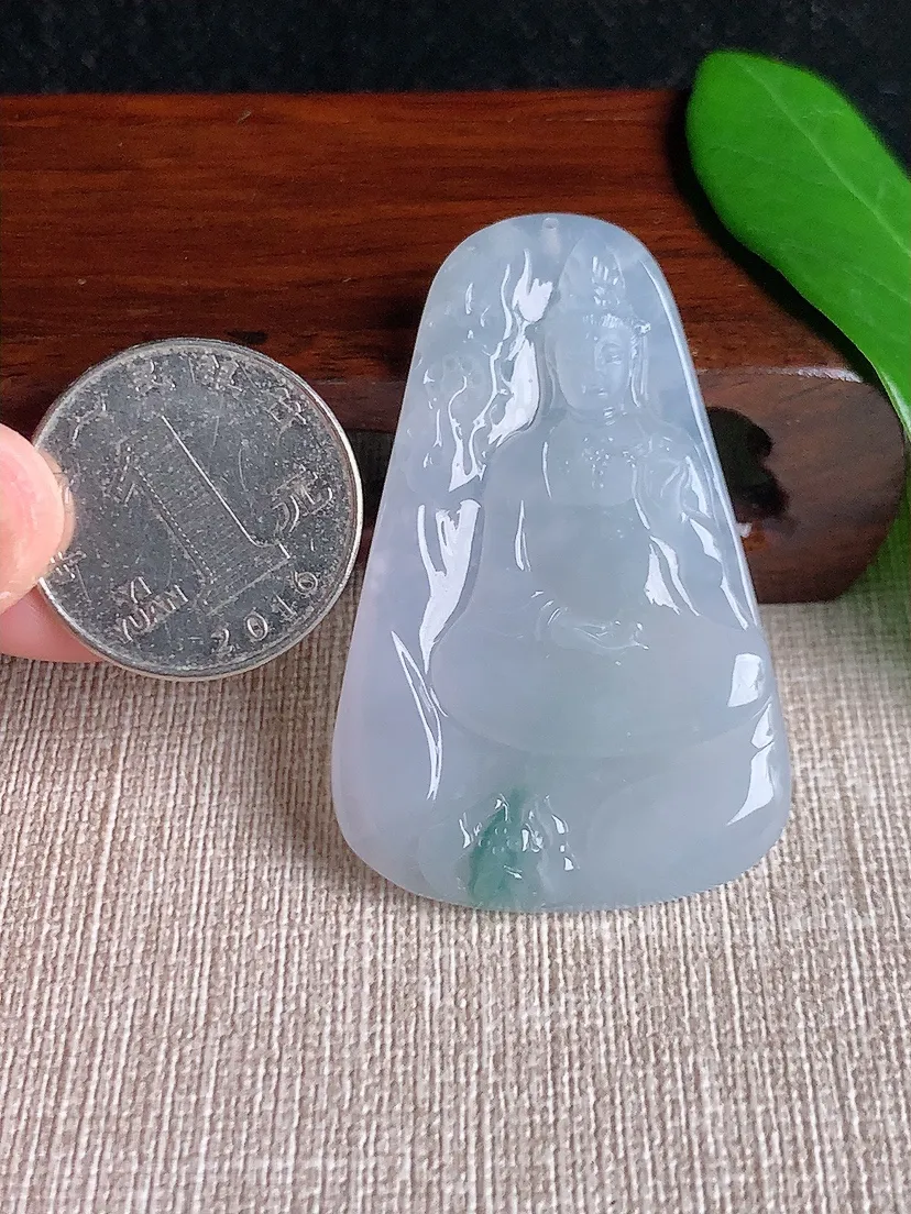 天然A货翡翠飘花观音吊坠尺寸50.8×32.4×5m量17.18g 0701