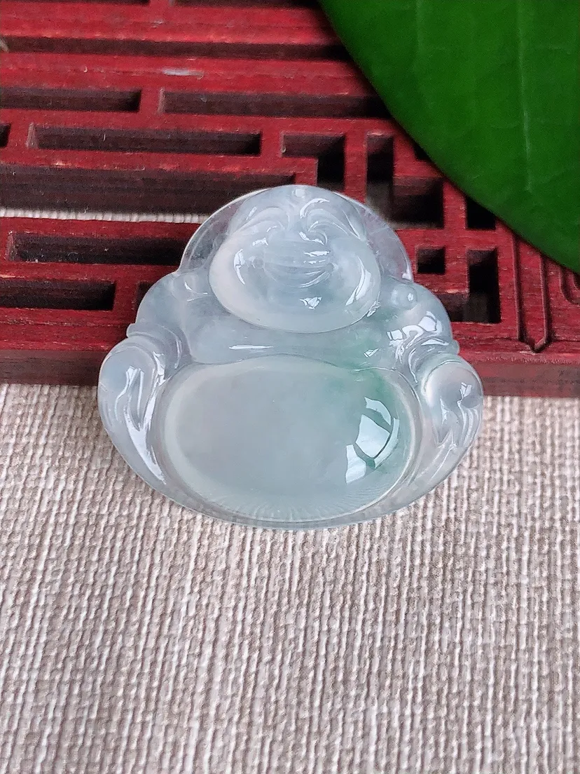 天然A货翡翠飘花佛公吊坠尺寸28×31×5.7m量7.78g 0701
