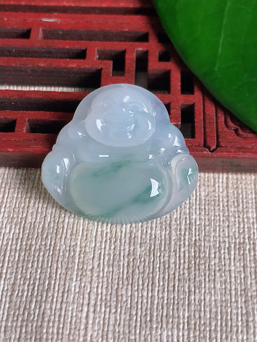 天然A货翡翠飘花佛公吊坠尺寸24.6×27.2×5.2m量5.38g 0701