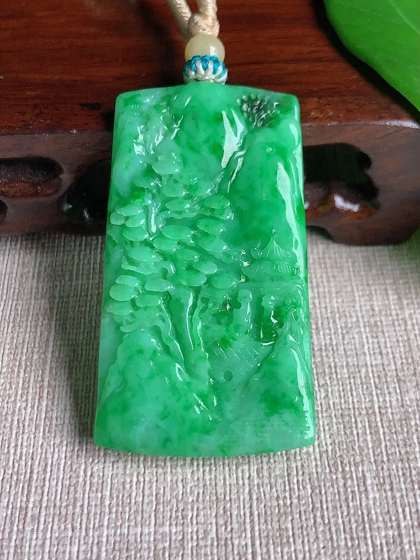 天然A货翡翠冰润满绿意境山水牌吊坠 尺寸49.6×28×5m量20.00g 0701