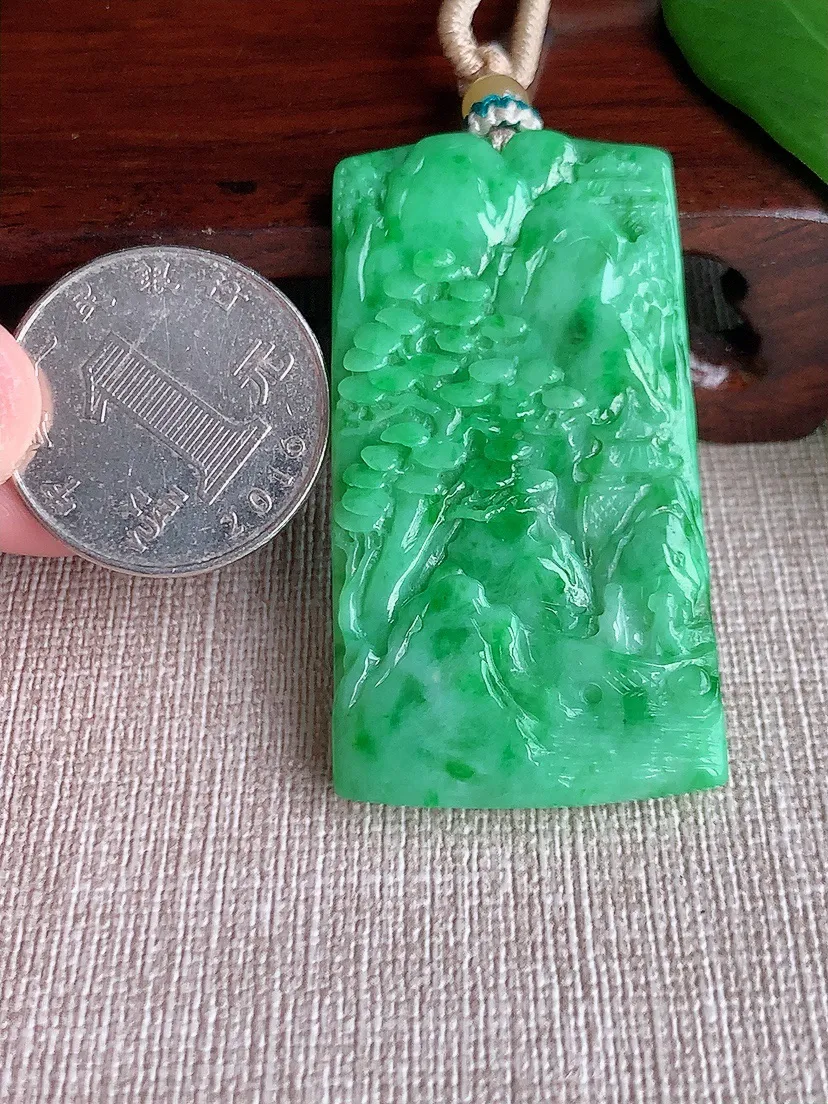 天然A货翡翠冰润满绿意境山水牌吊坠 尺寸49.8×27.7×5.4m量20.90g 0701