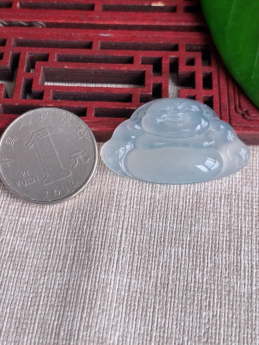 天然A货翡翠白月光一刀切佛件尺寸21.6×36.8×4.5m量6.28g 0701