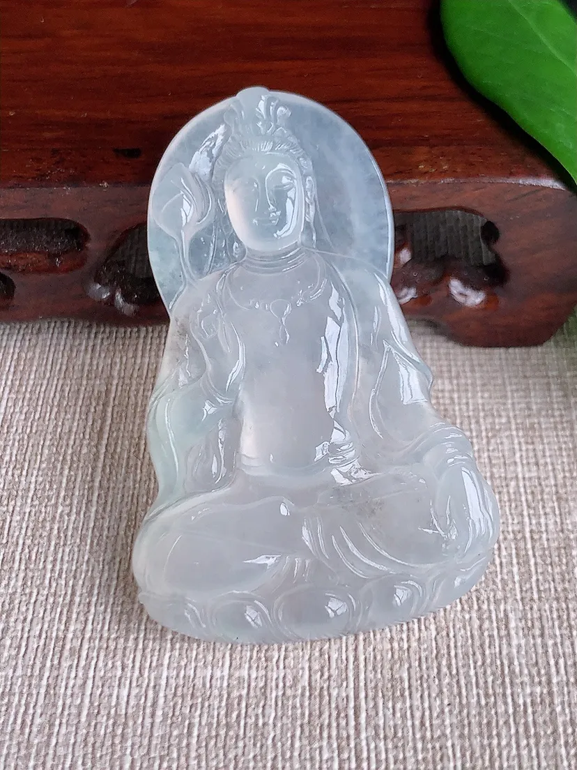 天然A货翡翠白月光大势至菩萨吊坠尺寸55×35.7×5.5m量18.55g 0701