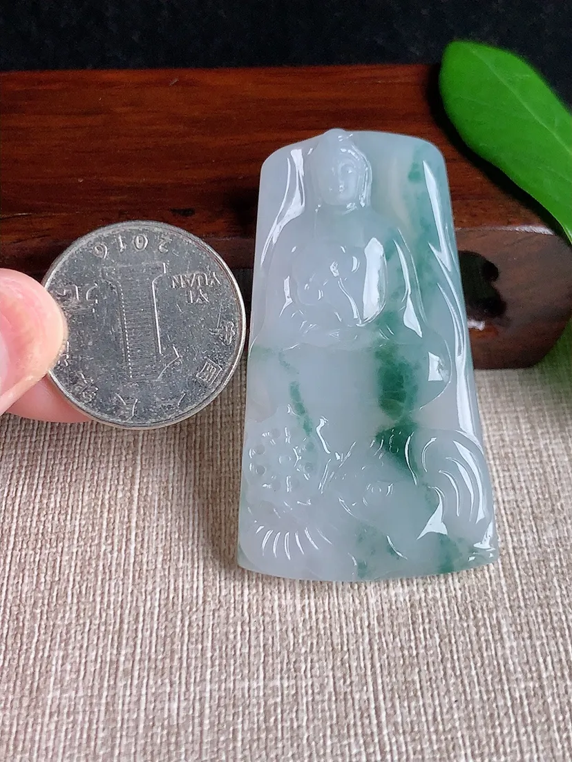 天然A货翡翠飘花普贤菩萨吊坠尺寸53.6×30×5m量19.74g 0701