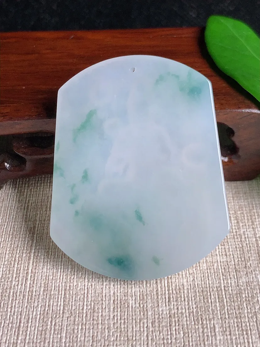 天然A货翡翠飘花普贤菩萨吊坠尺寸51.7×41.3×5.8m量29.09g 0701