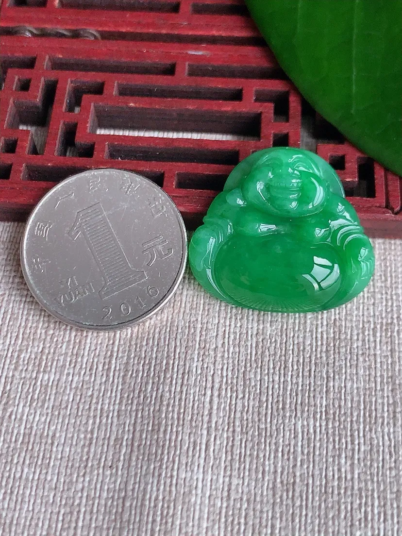 天然A货翡翠满绿佛公吊坠尺寸24.7×27×6.3m量6.96g 0701
